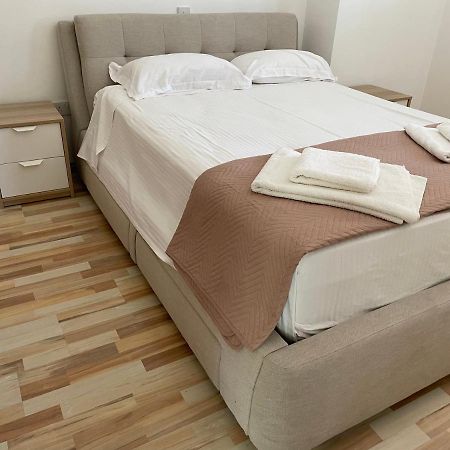 Modern Luxury Apartment In The Heart Of 니코시아 외부 사진