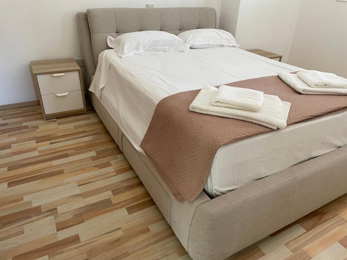 Modern Luxury Apartment In The Heart Of 니코시아 외부 사진